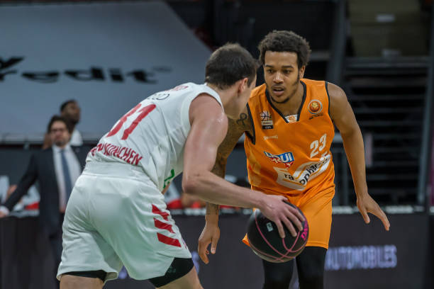 返意甲冠军 返意甲冠军