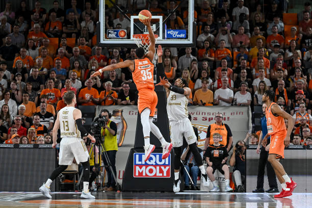 不仅标志着 不仅标志着